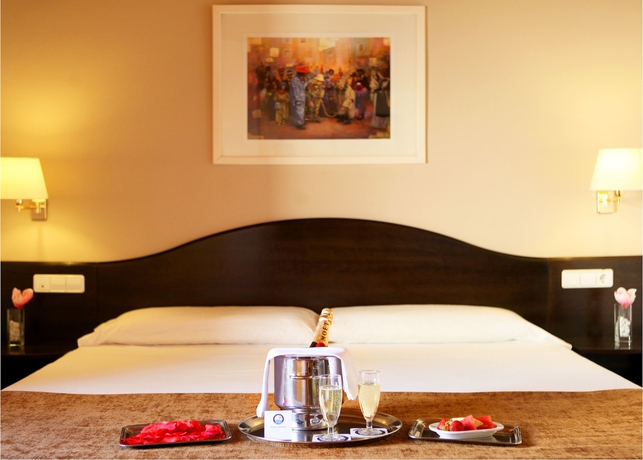 Imagen de la habitación del Hotel Villa de Biar. Foto 7