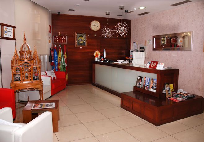 Imagen de los interiores del Hotel Villa de Cacabelos. Foto 20