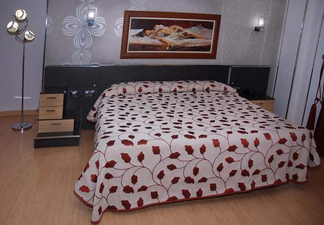 Imagen de la habitación del Hotel Villa de Cacabelos. Foto 19