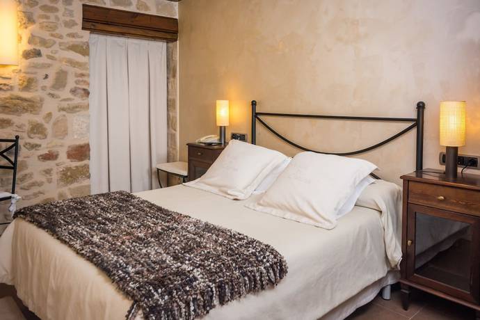 Imagen de la habitación del Hotel Villa de Cretas. Foto 4