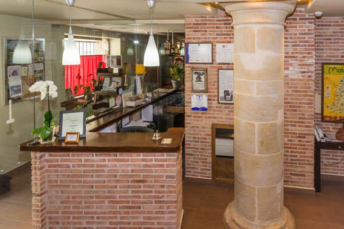 Imagen de los interiores del Hotel Villa de Cretas. Foto 19