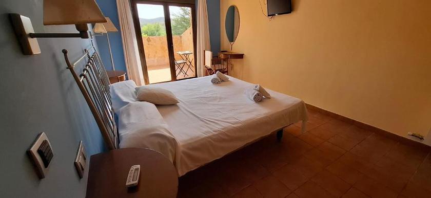 Imagen de la habitación del Hotel Villa de Estercuel. Foto 3