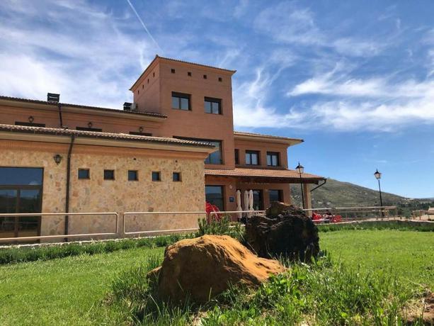 Imagen general del Hotel Villa de Estercuel. Foto 1