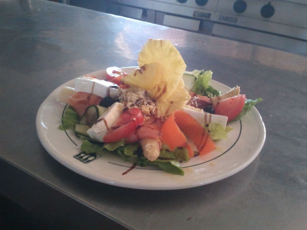 Imagen del bar/restaurante del Hotel Villa de Gor, Gor. Foto 3