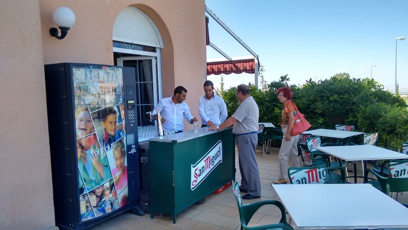 Imagen del bar/restaurante del Hotel Villa de Gor, Gor. Foto 8