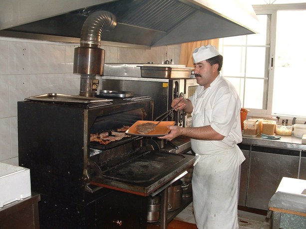 Imagen del bar/restaurante del Hotel Villa de Gor, Gor. Foto 9