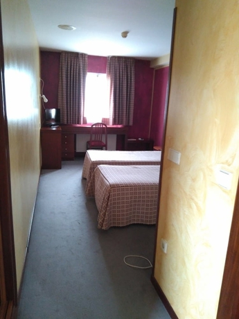 Imagen de la habitación del Hotel Villa de Nava. Foto 7
