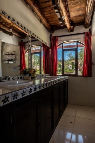 Imagen de la habitación del Hotel Villa de Paris, Chachapoyas. Foto 16