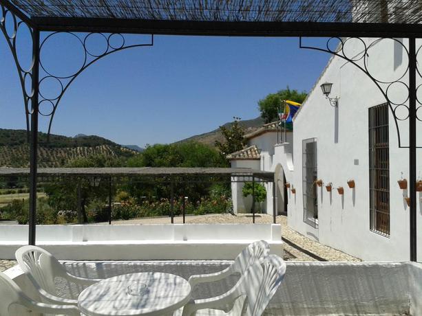 Imagen de los exteriores del Hotel Villa de Priego de Córdoba. Foto 7