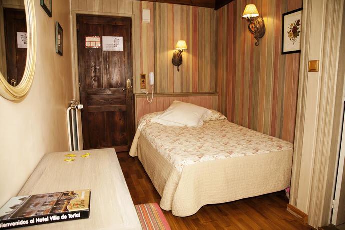 Imagen de la habitación del Hotel Villa de Torla. Foto 8