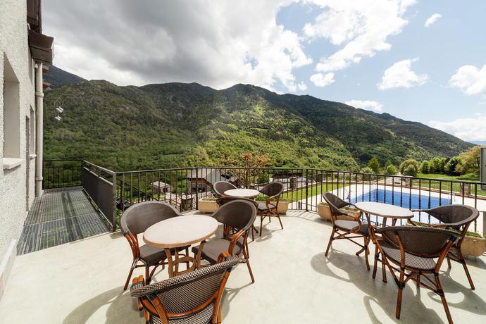 Imagen de los exteriores del Hotel Villa de Torla. Foto 12