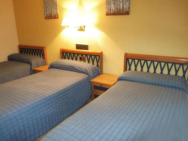 Imagen de la habitación del Hotel Villa de Utrillas. Foto 12