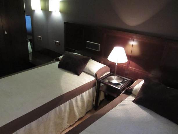 Imagen de la habitación del Hotel Villa de Utrillas. Foto 14