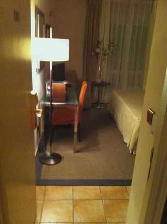 Imagen de la habitación del Hotel Villa de Utrillas. Foto 18