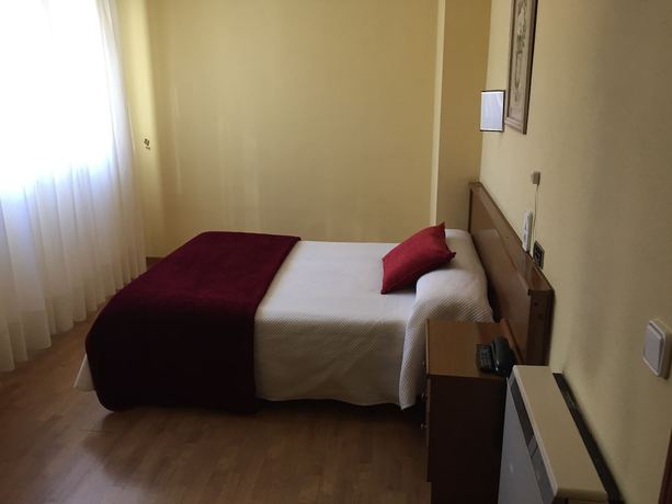 Imagen de la habitación del Hotel Villa de Verin, Ver&iacute;n. Foto 8