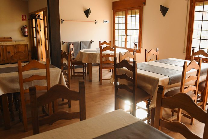 Imagen del bar/restaurante del Hotel Villa de Vinuesa. Foto 7