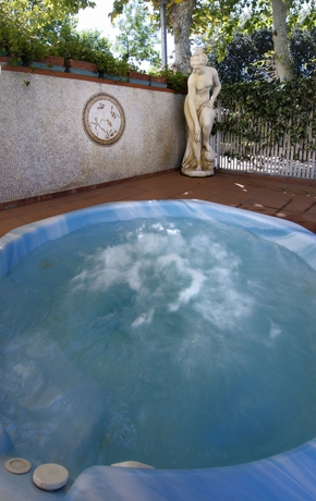 Imagen de los exteriores del Hotel Villa dei Fiori. Foto 10