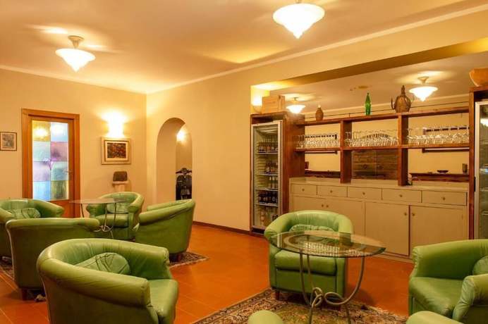 Imagen de los interiores del Hotel Villa dei Pini. Foto 18