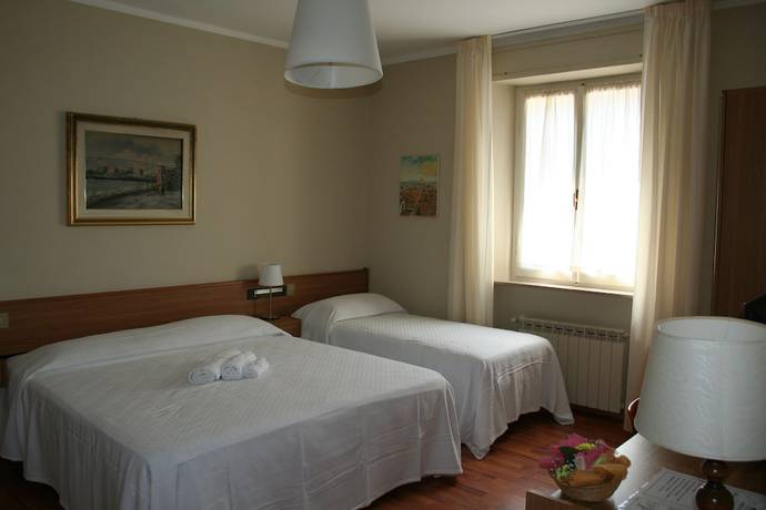 Imagen de la habitación del Hotel Villa dei Pini. Foto 15