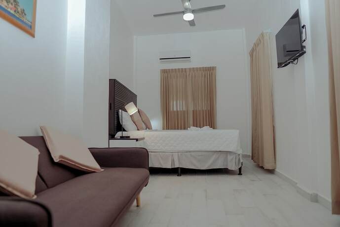 Imagen de la habitación del Hotel Villa del Lago. Foto 11