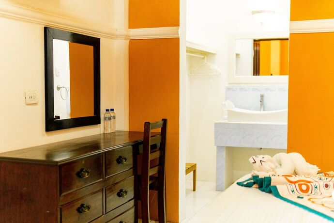 Imagen de la habitación del Hotel Villa del Lago. Foto 19