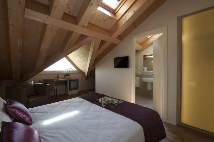 Imagen de la habitación del Hotel Villa del Poggio. Foto 2