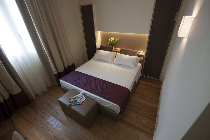 Imagen de la habitación del Hotel Villa del Poggio. Foto 4