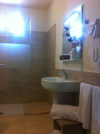 Imagen de la habitación del Hotel Villa del Poggio. Foto 15