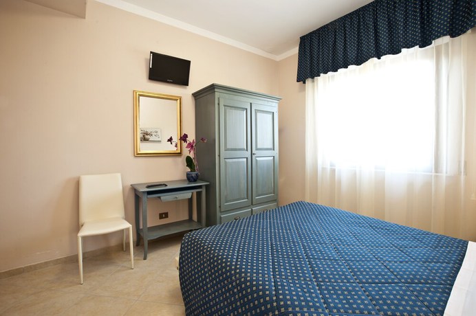 Imagen de la habitación del Hotel Villa del Sole. Foto 2