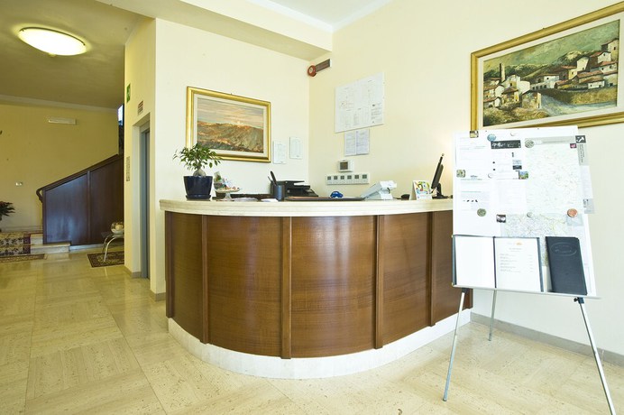 Imagen de los interiores del Hotel Villa del Sole. Foto 20