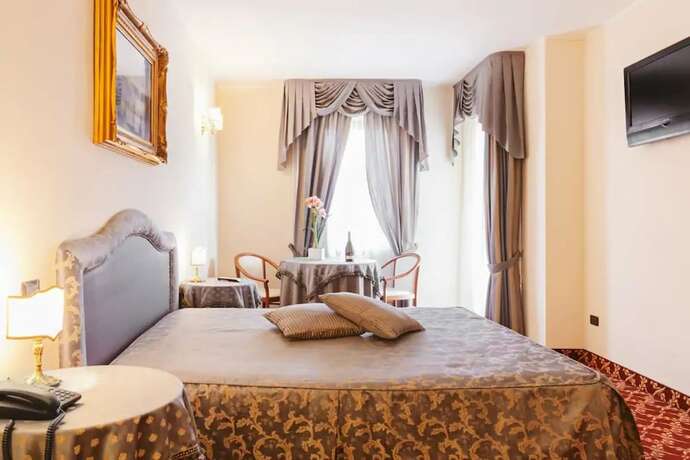 Imagen de la habitación del Hotel Villa del Sorriso. Foto 11