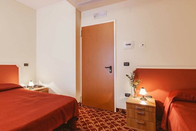 Imagen de la habitación del Hotel Villa del Sorriso. Foto 16