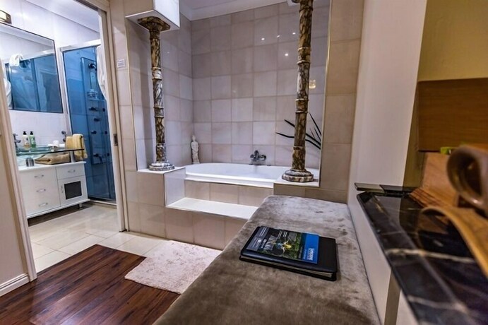 Imagen de la habitación del Hotel Villa della Rosa Bed and Breakfast. Foto 16