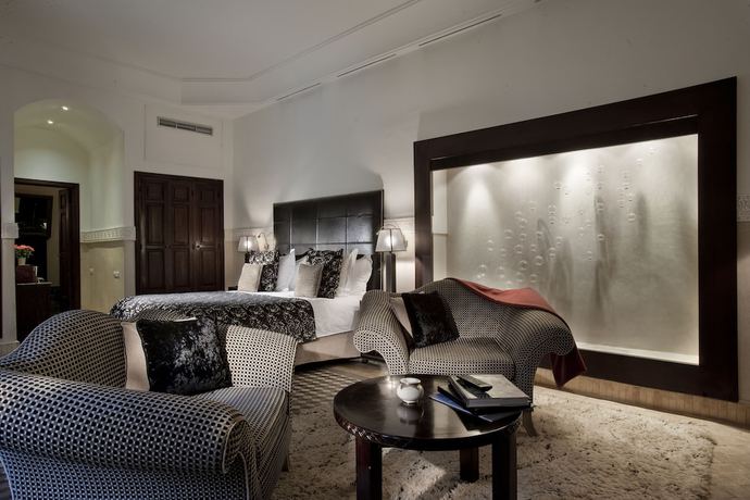 Imagen de la habitación del Hotel Villa des Orangers Relais and Chateaux. Foto 11