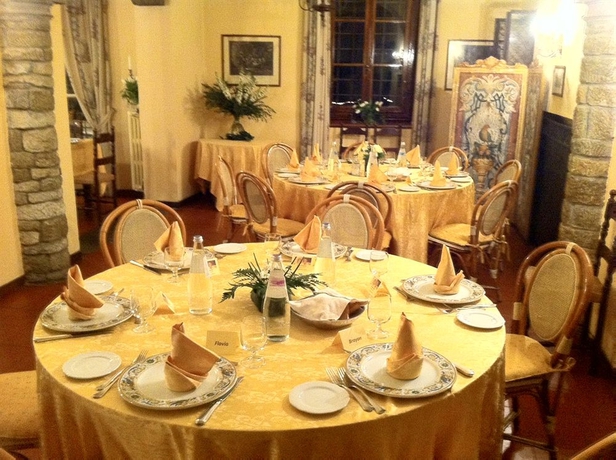 Imagen del bar/restaurante del Hotel Villa le Rondini. Foto 3