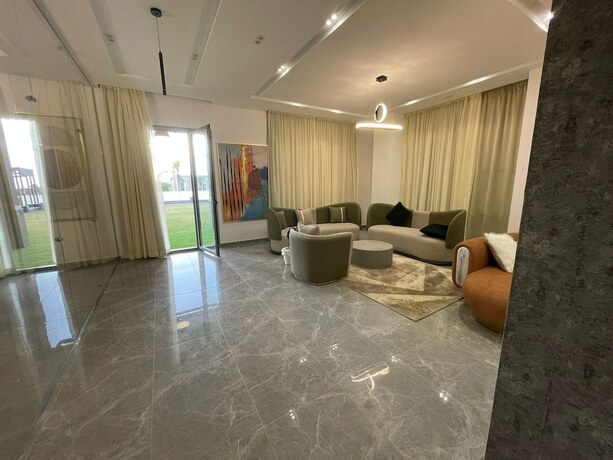 Imagen general del Hotel Villa with pool. Foto 1
