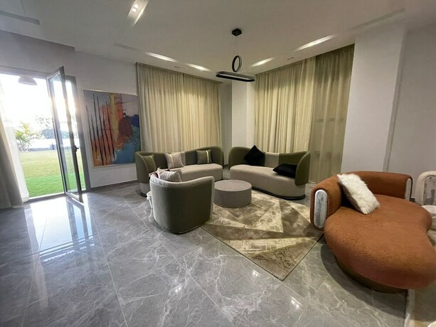 Imagen general del Hotel Villa with pool. Foto 14