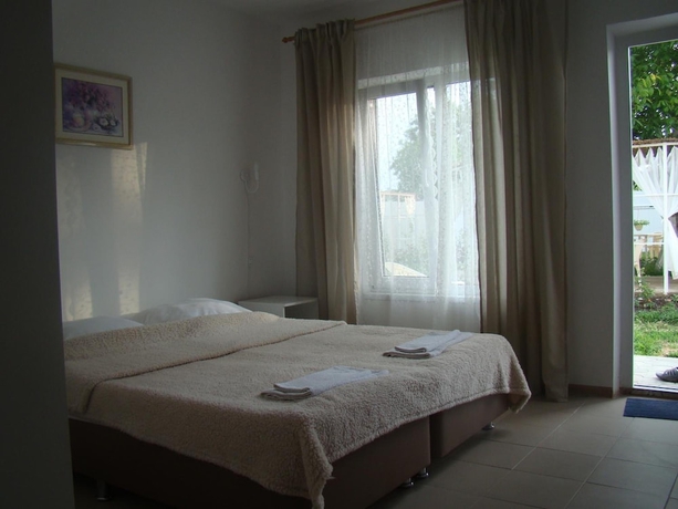 Imagen de la habitación del Hotel VillaPetra. Foto 12