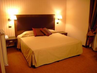 Imagen de la habitación del Hotel Villafranca. Foto 9