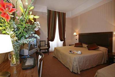 Imagen de la habitación del Hotel Villafranca. Foto 11