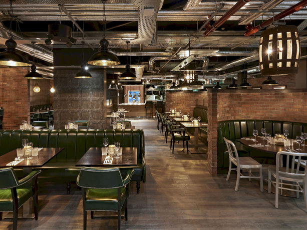 Imagen de la habitación del Hotel Village Aberdeen. Foto 16