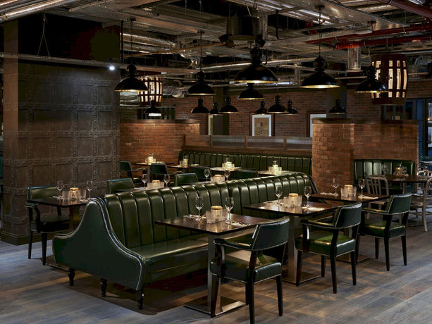 Imagen del bar/restaurante del Hotel Village Aberdeen. Foto 2