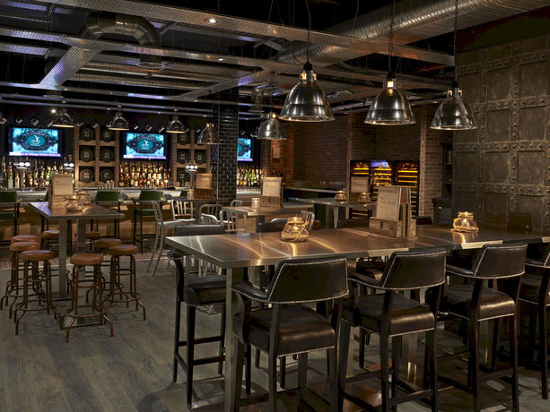 Imagen del bar/restaurante del Hotel Village Aberdeen. Foto 3