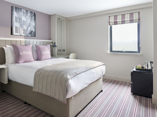 Imagen del bar/restaurante del Hotel Village Aberdeen. Foto 5