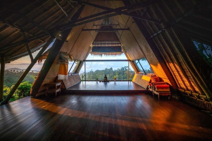 Imagen del bar/restaurante del Hotel Village Above The Clouds. Foto 12