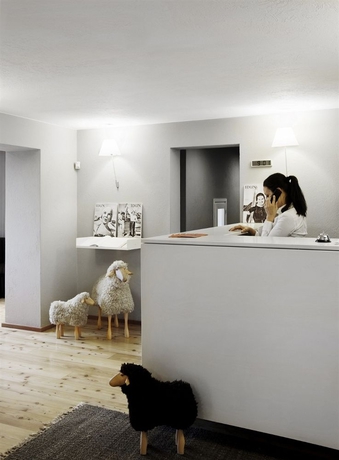 Imagen de los interiores del Hotel Village, Aosta. Foto 15