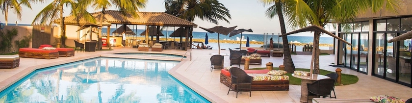 Imagen de la piscina del Hotel Village Barra. Foto 13