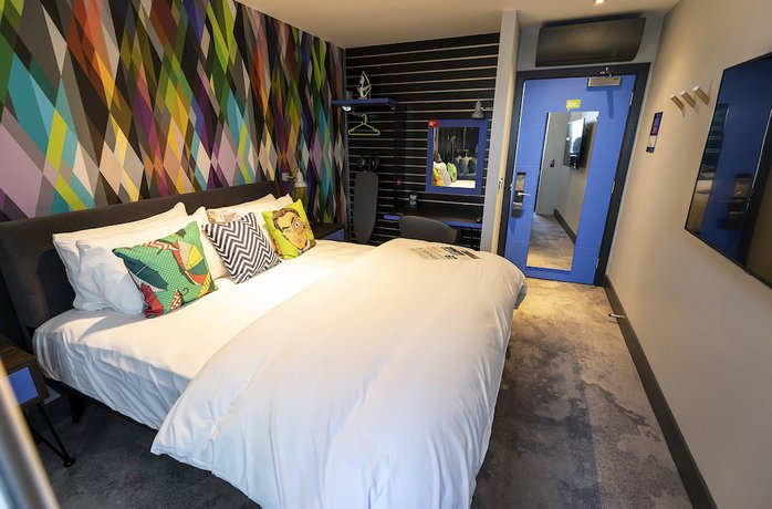 Imagen de la habitación del Hotel Village Basingstoke. Foto 2