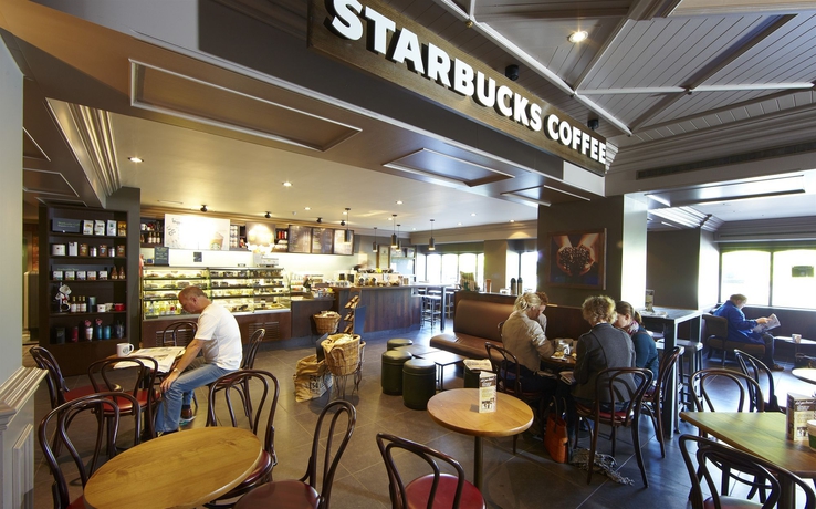 Imagen del bar/restaurante del Hotel Village Blackpool. Foto 2