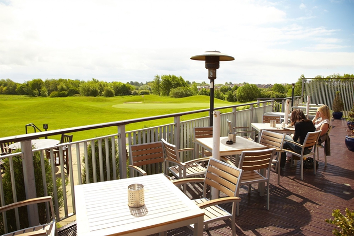 Imagen de los exteriores del Hotel Village Blackpool. Foto 10